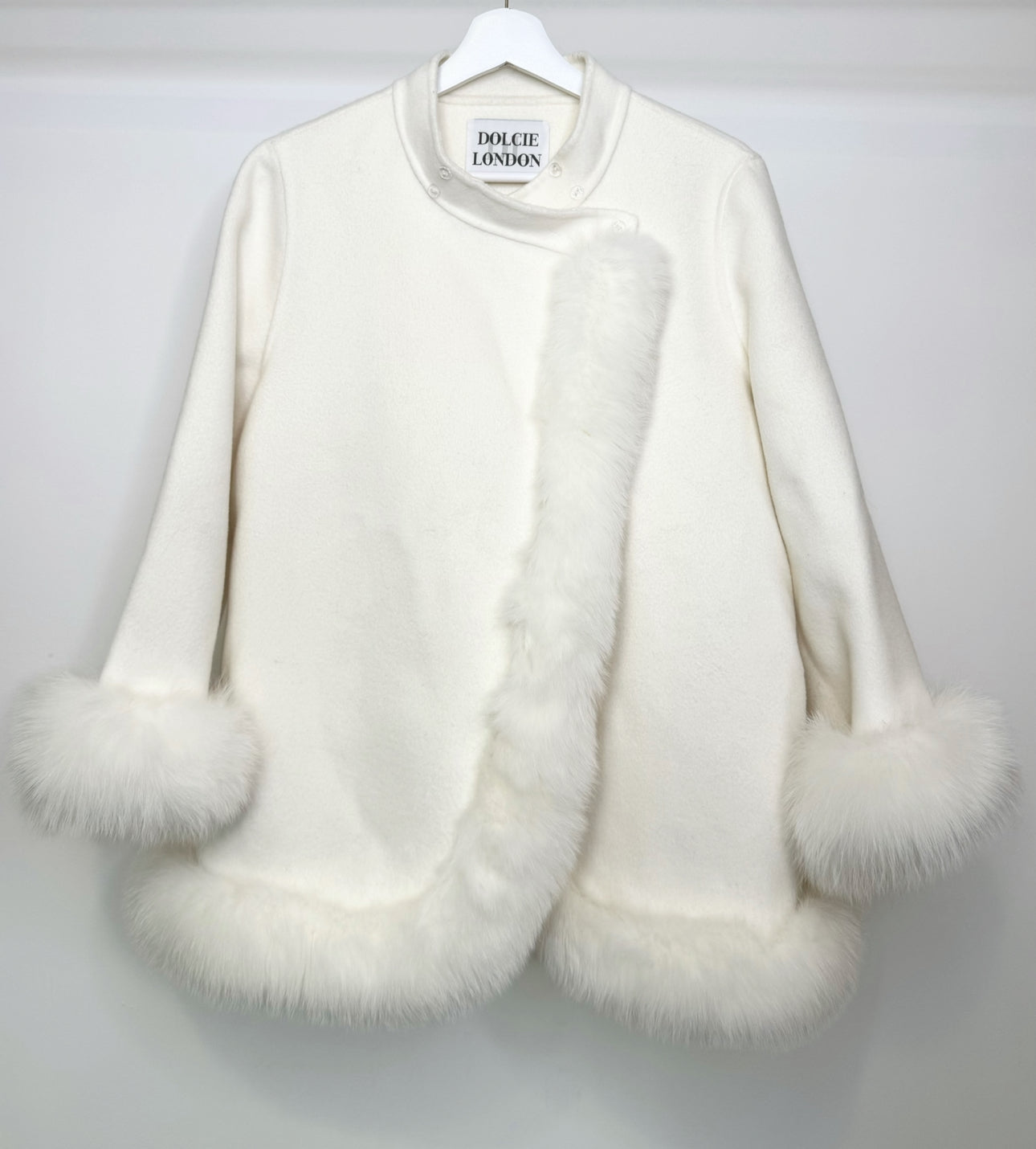SAMPLE ITEM - Winter White Cashmere Coat UK8 | S | US4