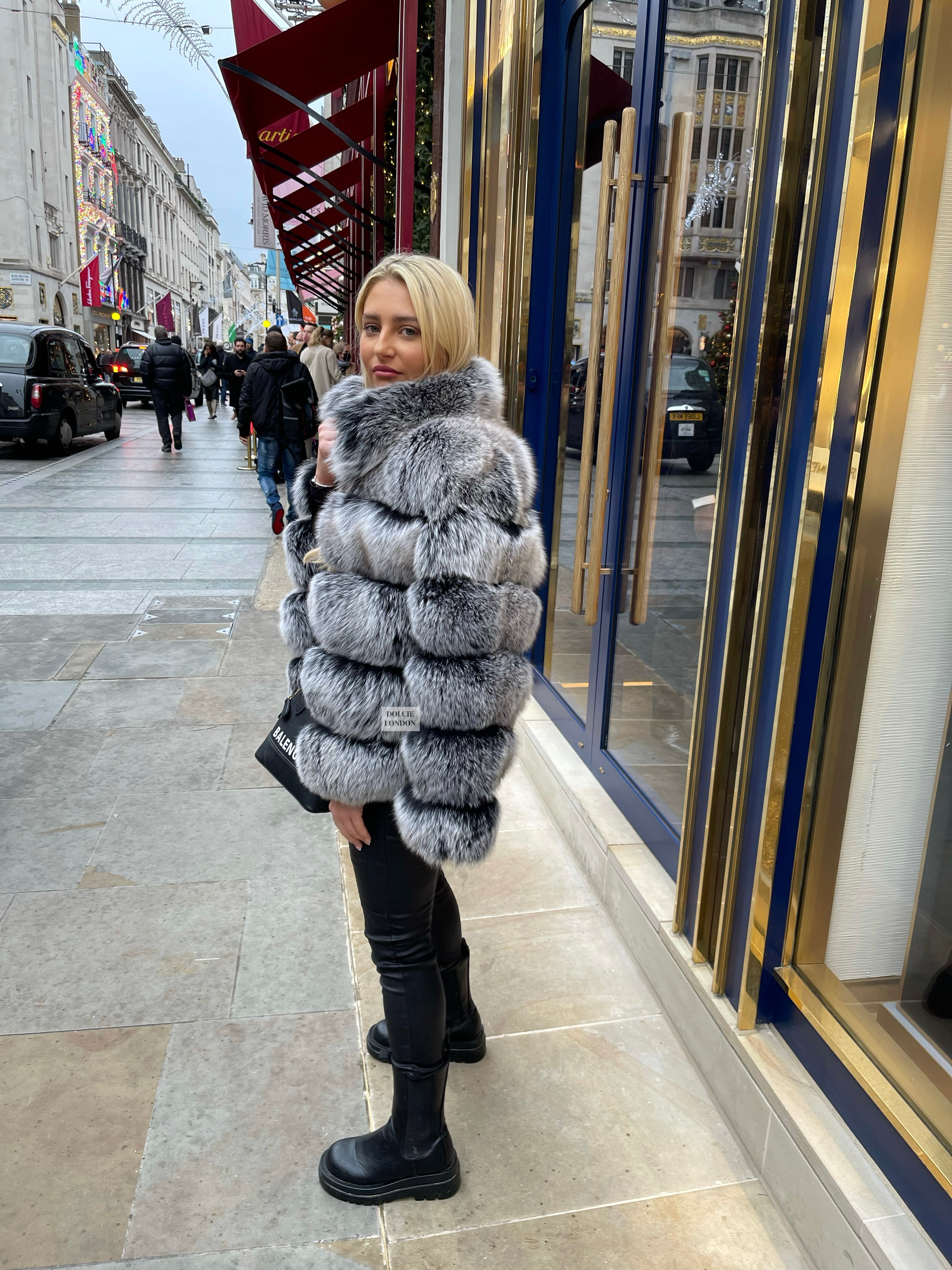 women&#39;s real luxury fur coat in silver fox colour